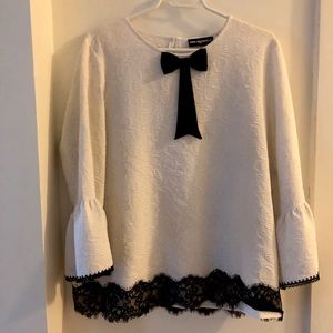 Karl Lagerfeld Paris Blouse with lace and bow